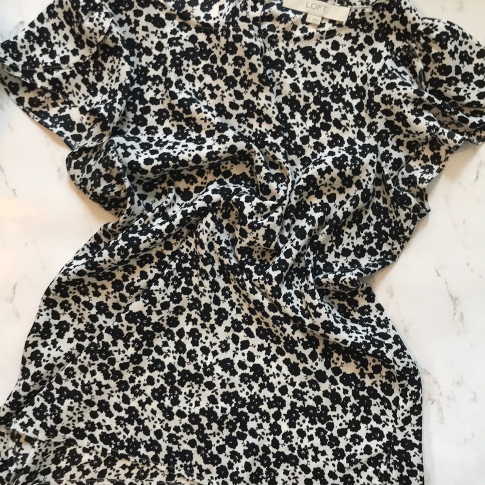 LOFT Flutter Sleeve Top